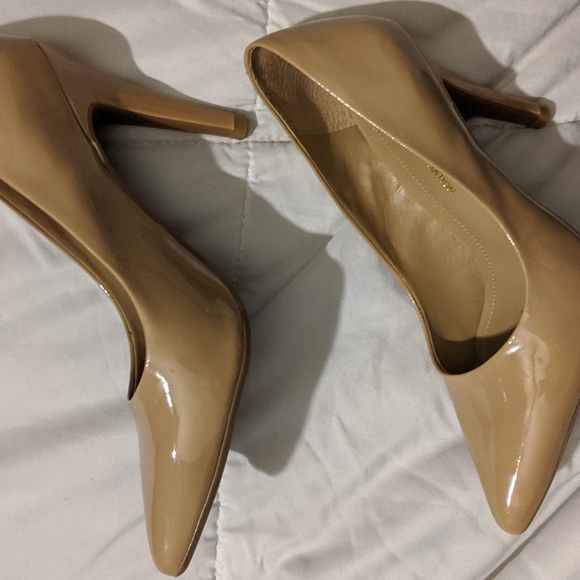 BCBG camel stilettos heels - Picture 2 of 8